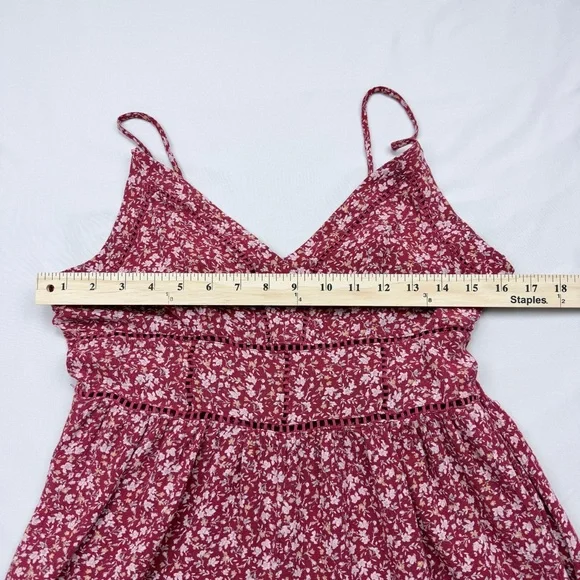 American Eagle Outfitters Red Floral Romper w/ pockets - Picture 6 of 12